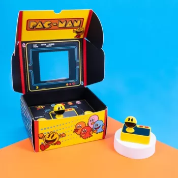 FIZZ CREATIONS Retro Arcade Pac-Man Plug and Play Wireless Gamepad Console
