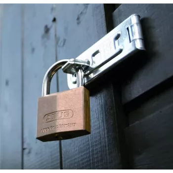 ABUS 85/50 Solid Brass Lock 50 mm with Hardened Steel Shackle, 2 Keys 806315