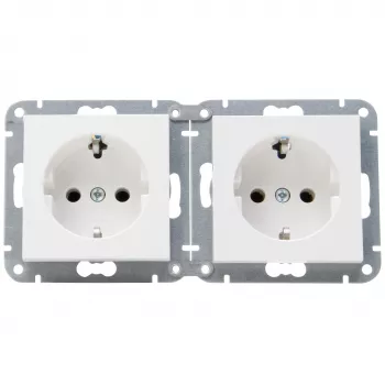 HEINRICH KOPP HK07 KombiQuick 2-gang horizontal flush-mounted Schuko socket, pure white 133729001